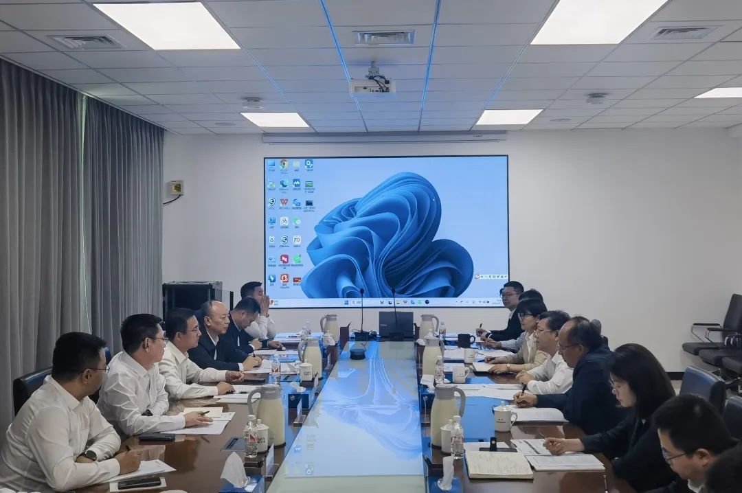 公司主要領(lǐng)導(dǎo)會(huì)見(jiàn)中國(guó)農(nóng)墾集團(tuán)黨委書(shū)記、董事長(zhǎng)張磊